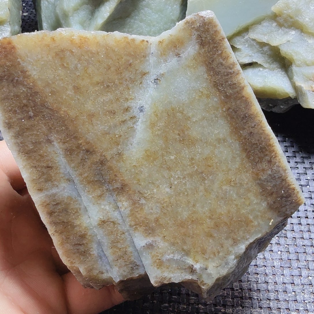 和田玉（糖玉）未镶嵌珠宝半成品