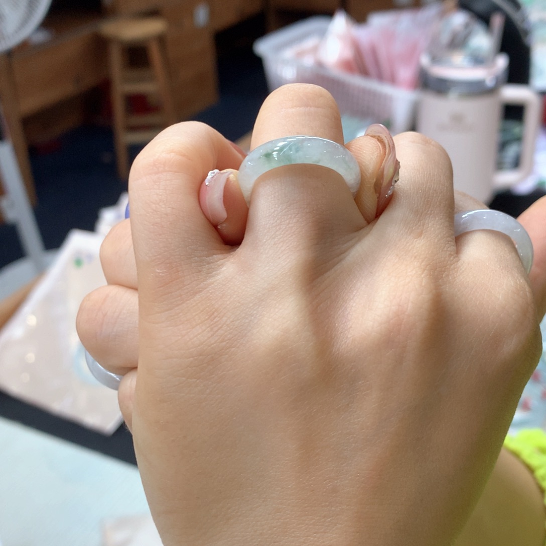 未镶嵌戒圈翡翠石****布买断