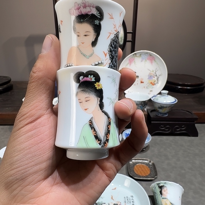 乌***师景德镇陶瓷艺术品