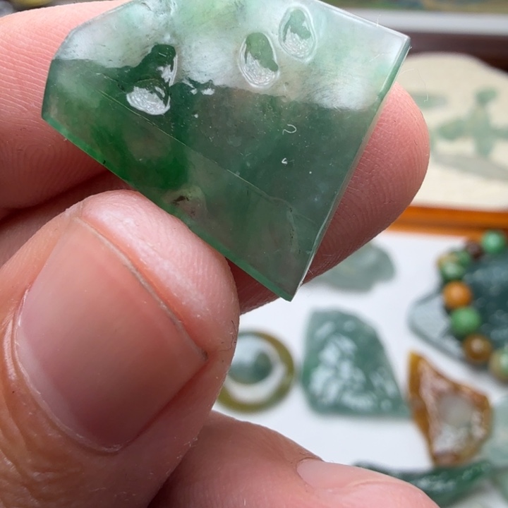 定制翡翠未镶嵌不包工