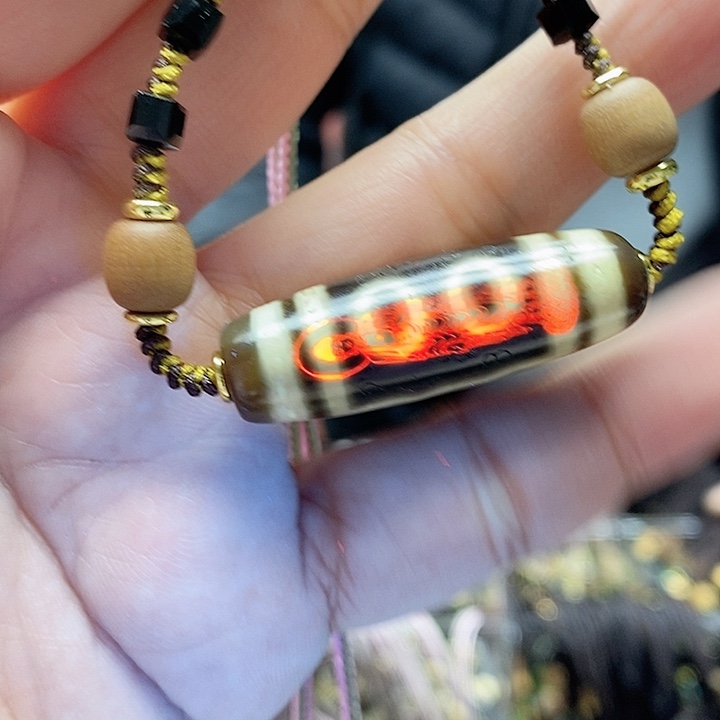 玛瑙/玉髓颈饰合金