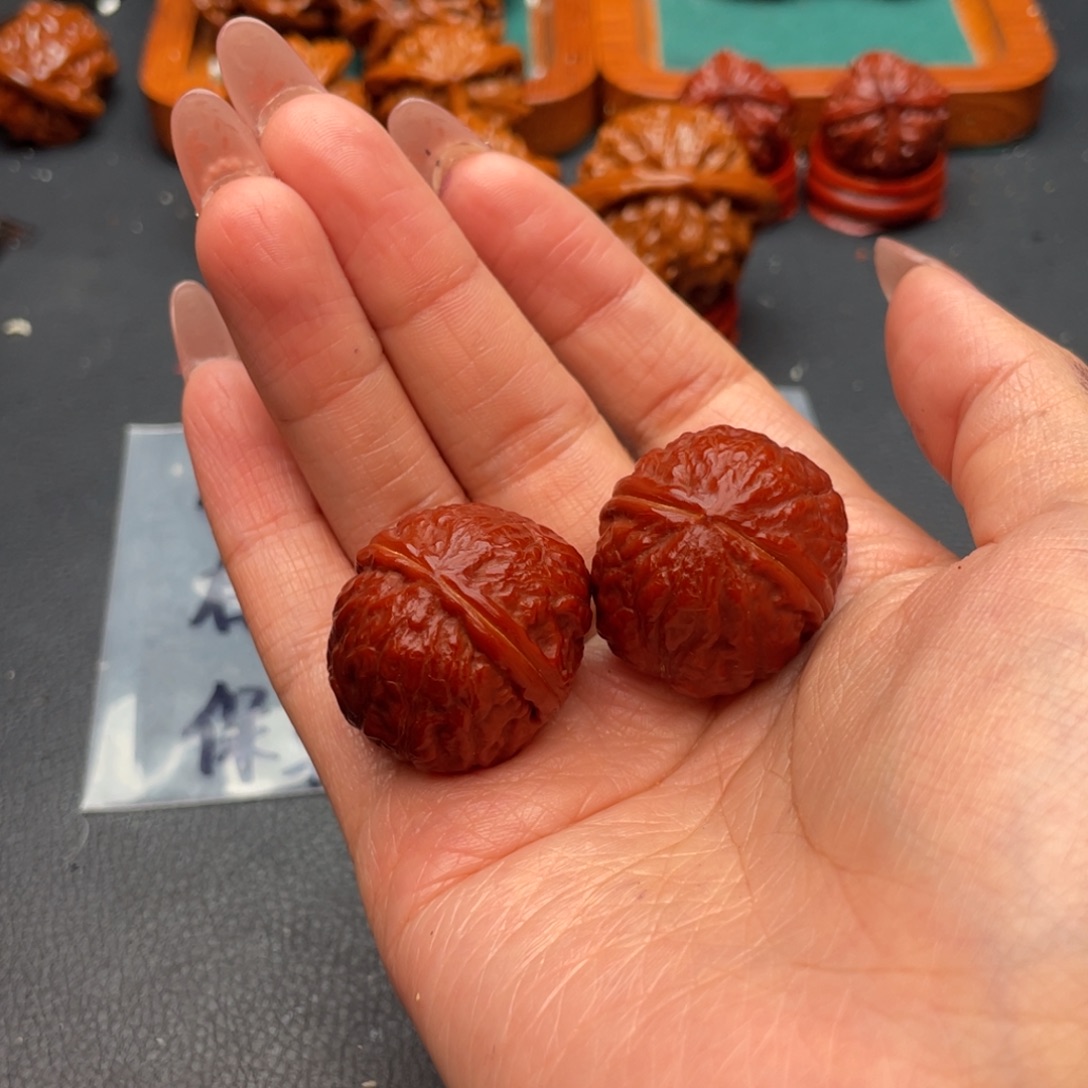 辣***椒文玩核桃把件方墩元宝