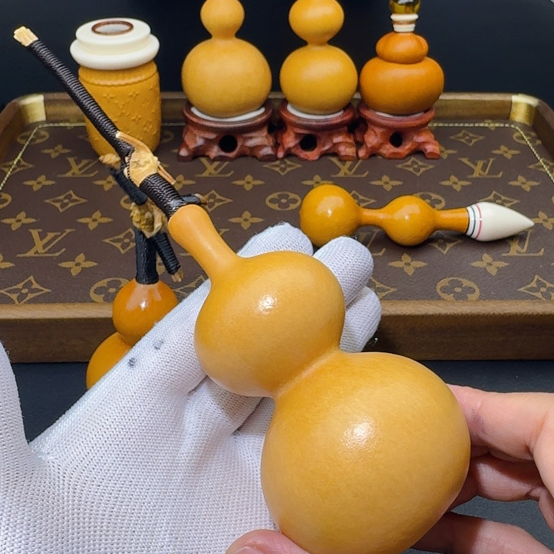 自***件大叶紫檀（黑酸枝木类）