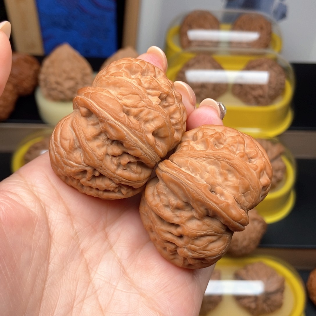 吊坠文玩核桃47元宝