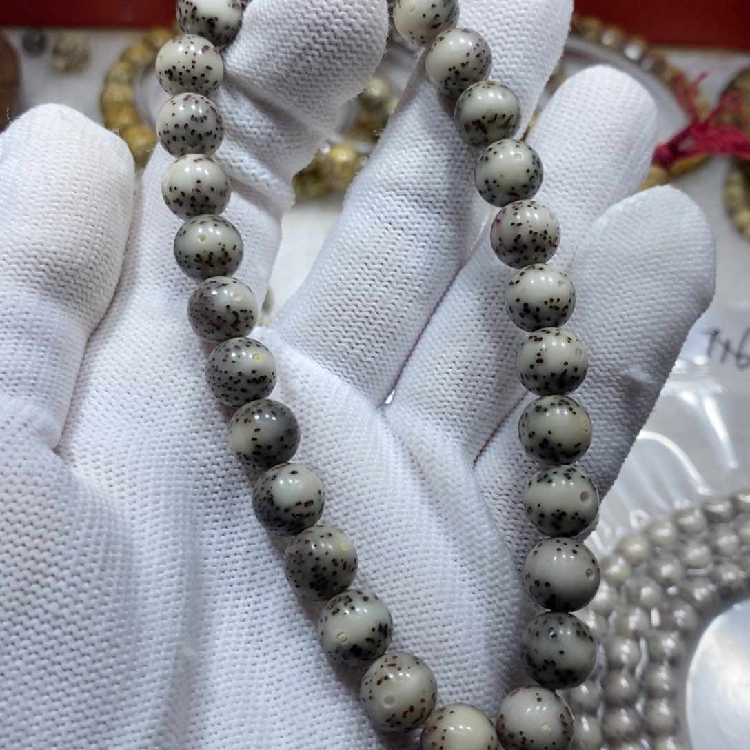 星月菩提手串瓷白9圆