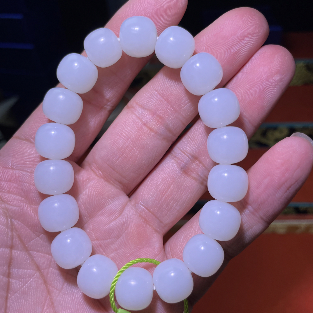 新疆和田玉羊脂白11✖️12mm老型珠手串