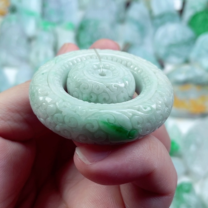 翡翠未镶嵌吊坠(不含链)