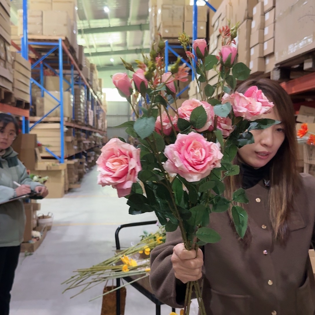 用***2122号「闪购」仿真花，公主请下单