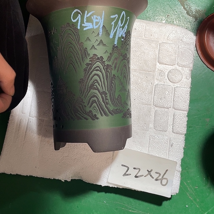 曾***美紫砂花盆微瑕大号