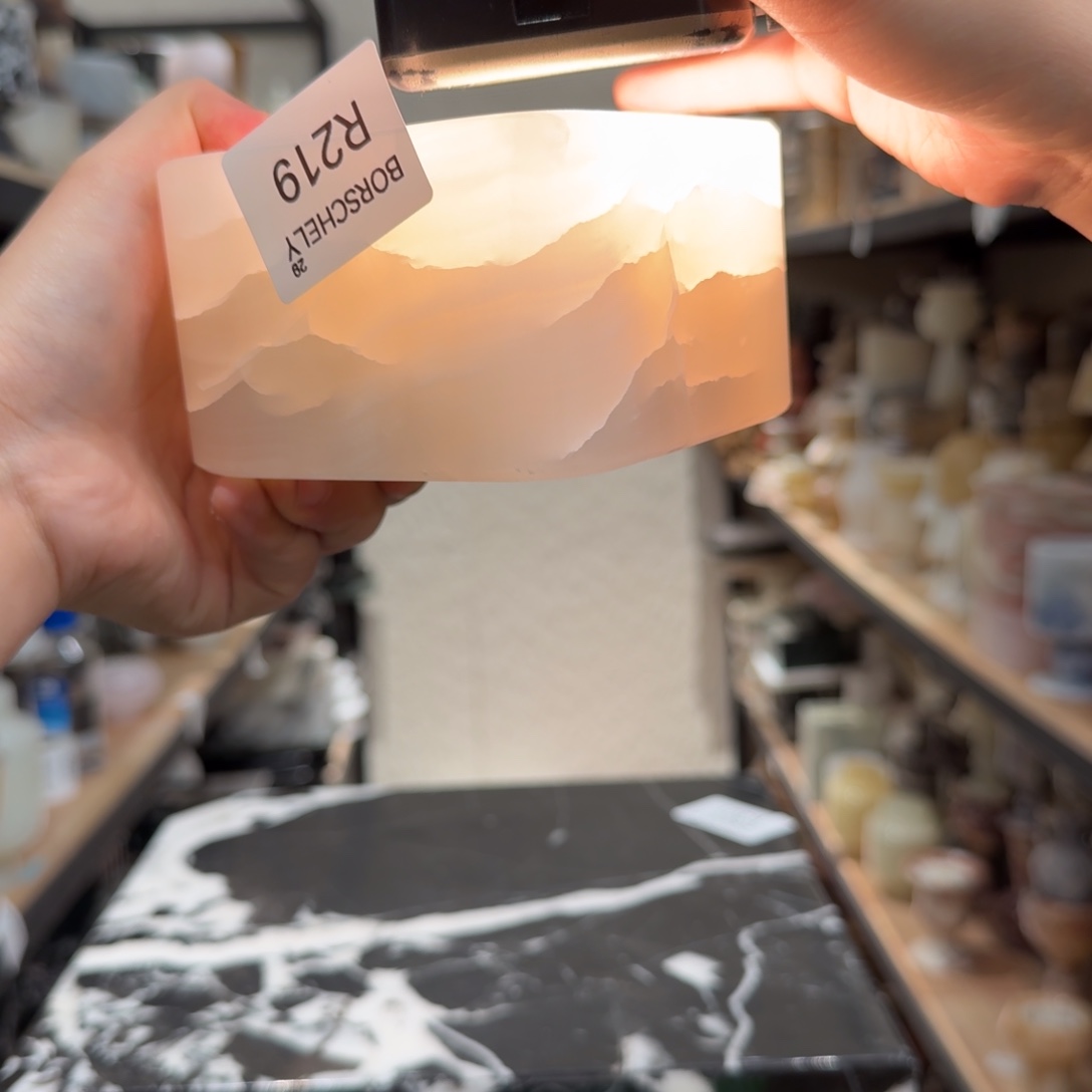 大理石R219。 两个亿 