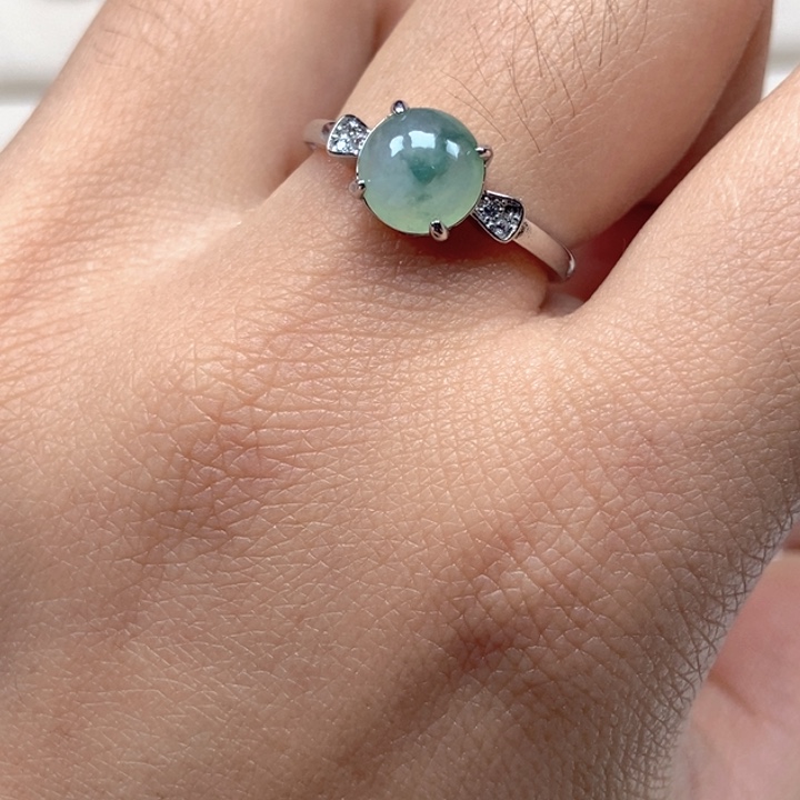 翡翠未镶嵌戒指戒指