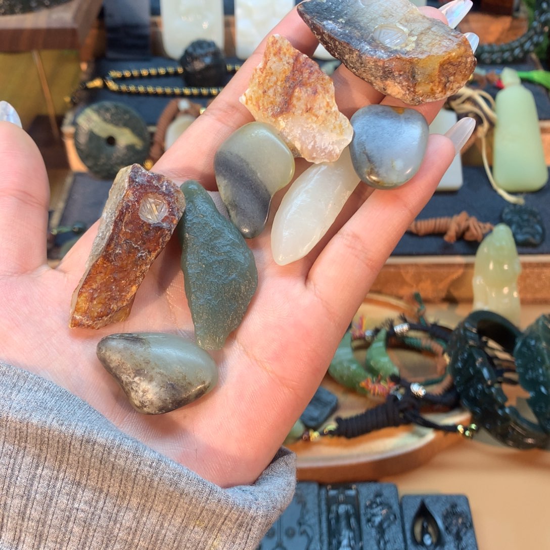 和田玉（糖玉）未镶嵌挂件