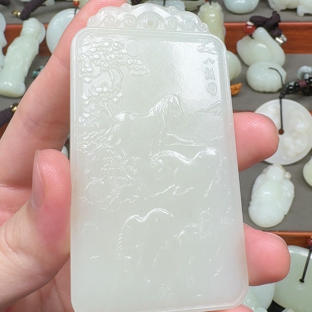 用***4和田玉未镶嵌挂件