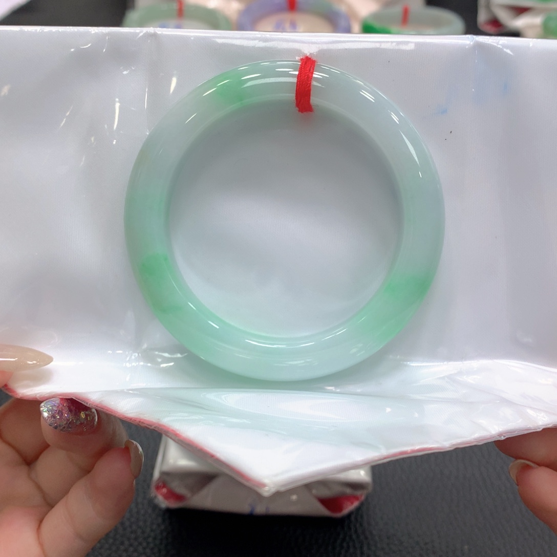 未镶嵌手镯翡翠翡翠