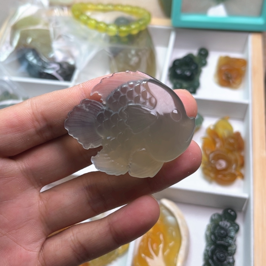 未镶嵌蛇纹石玉颈饰