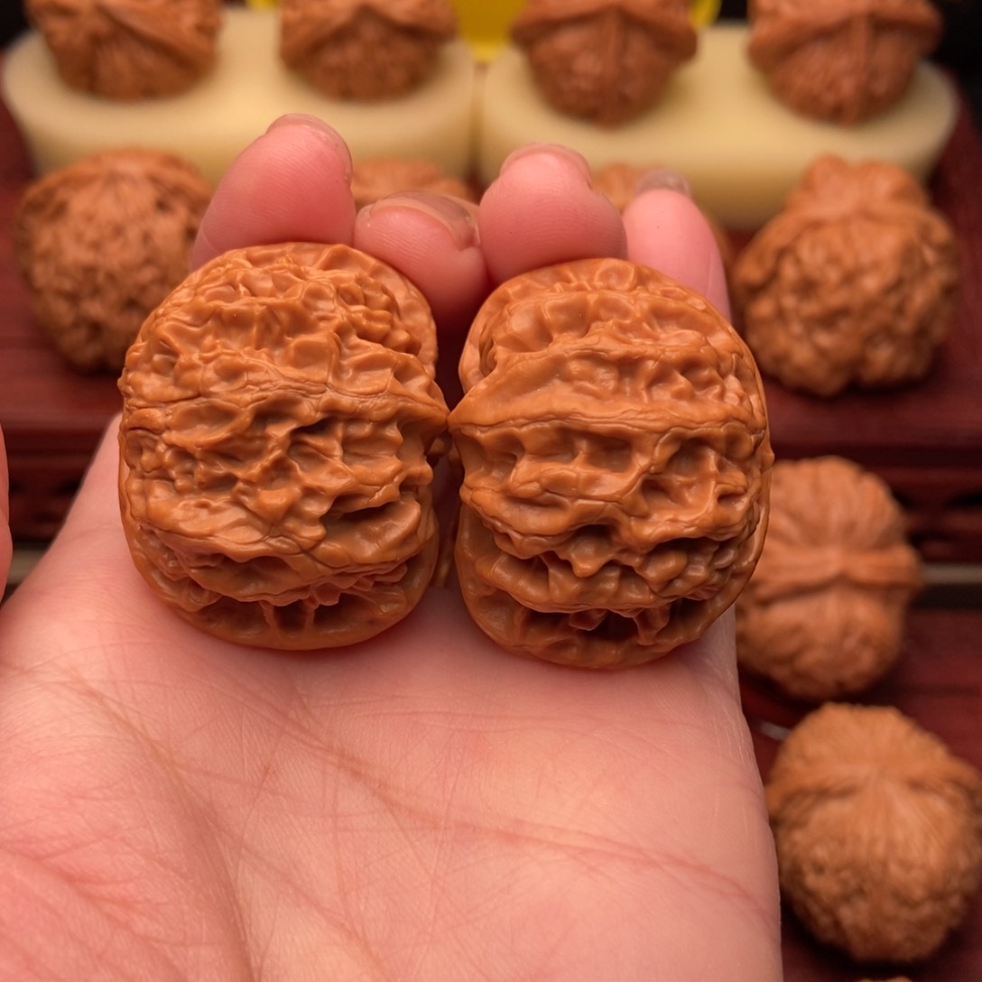 桃核把件老树苹果园狮子头38