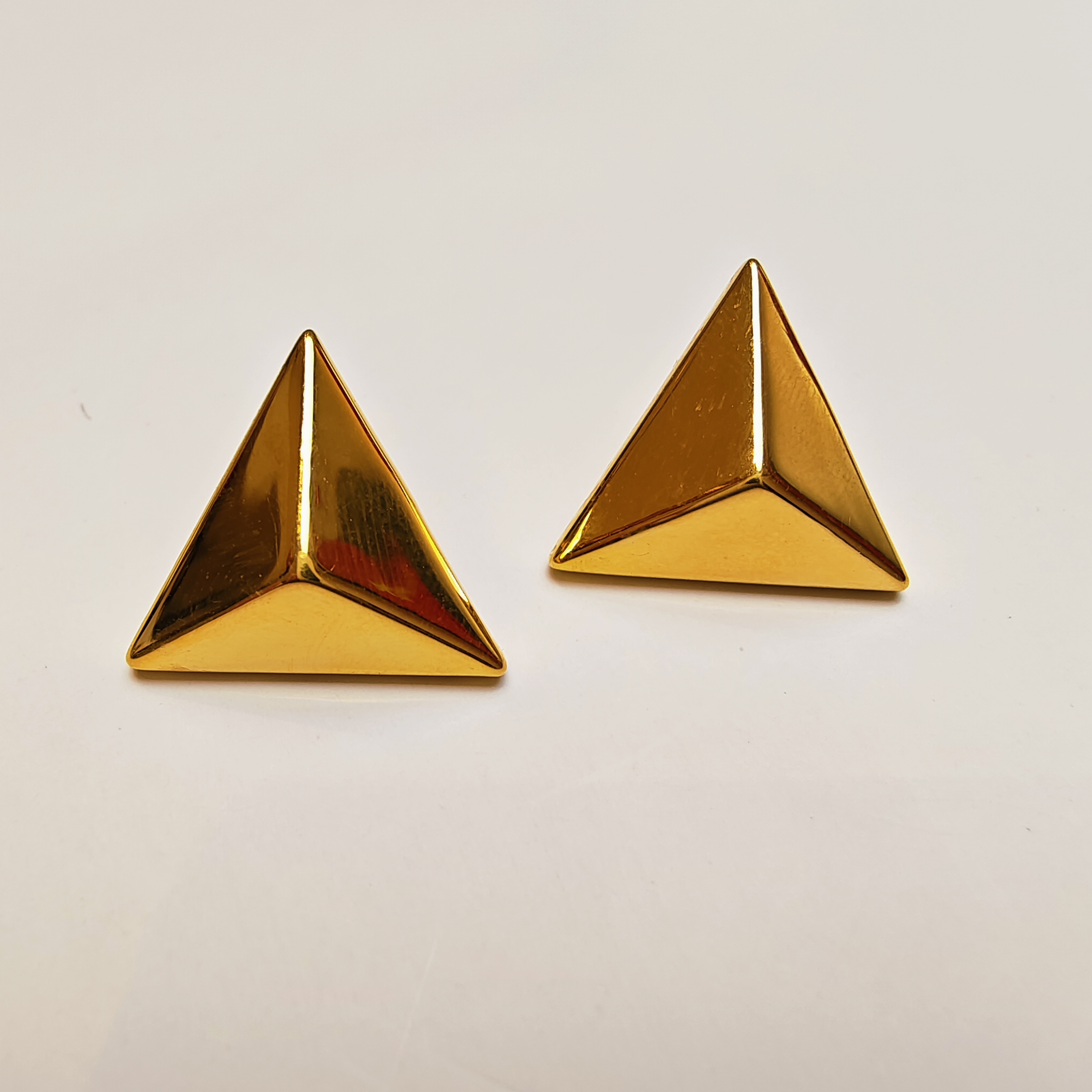 62#足金999  黄金三角形