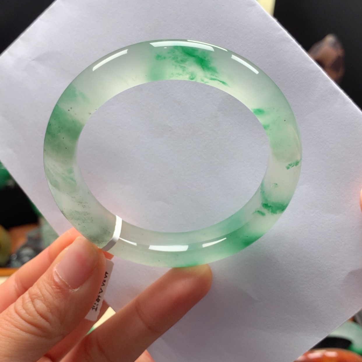 【闪购商品】未镶嵌手镯石英质玉