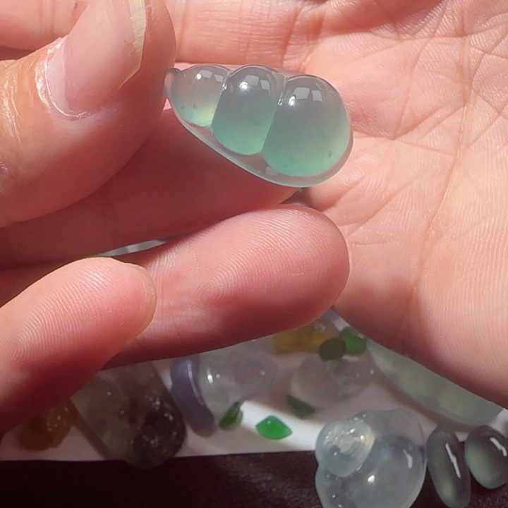 豆***豆定制翡翠未镶嵌天然翡翠福豆