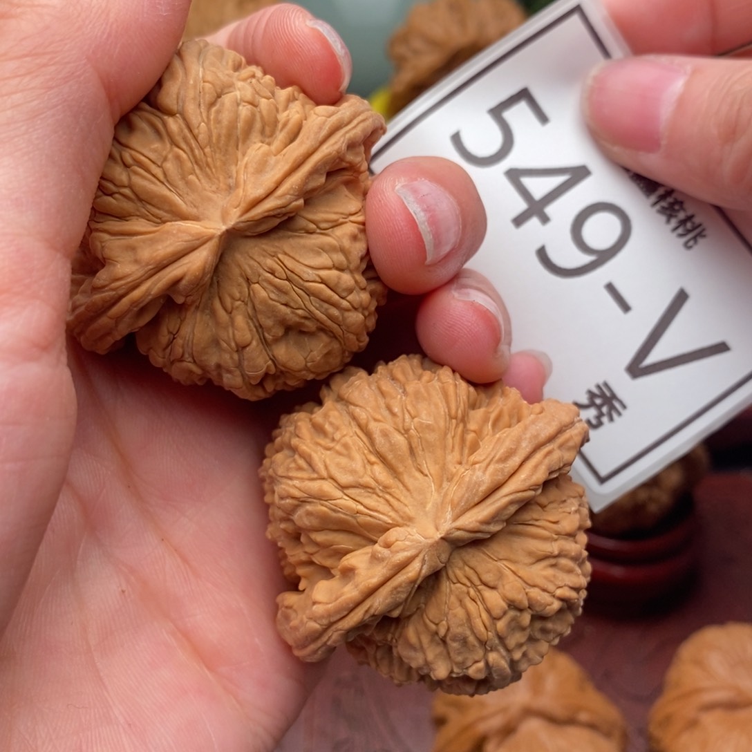 文玩核桃把件白狮45