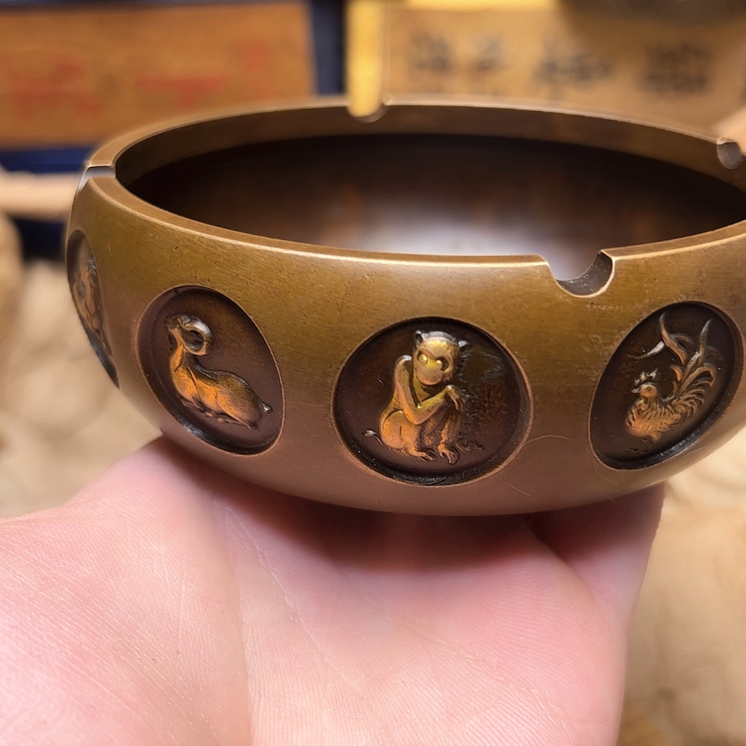 精美铜器点击下单