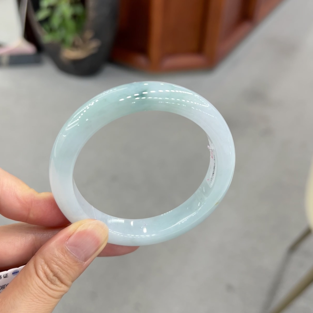 天然缅甸A货翡翠手镯