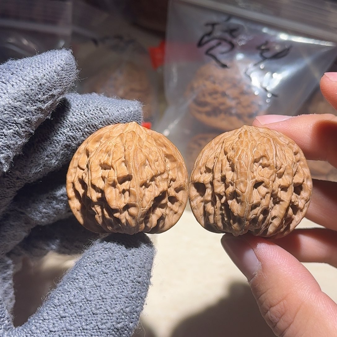 文玩核桃吊坠磨盘