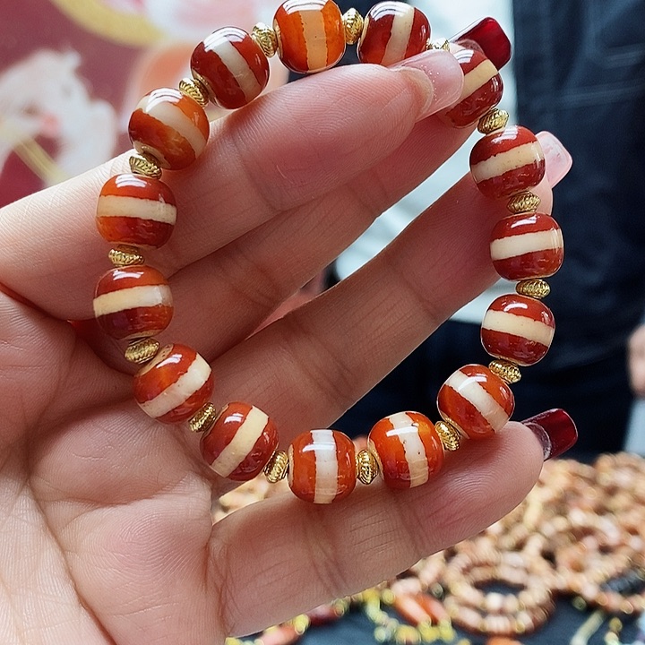 玛瑙/玉髓颈饰合金