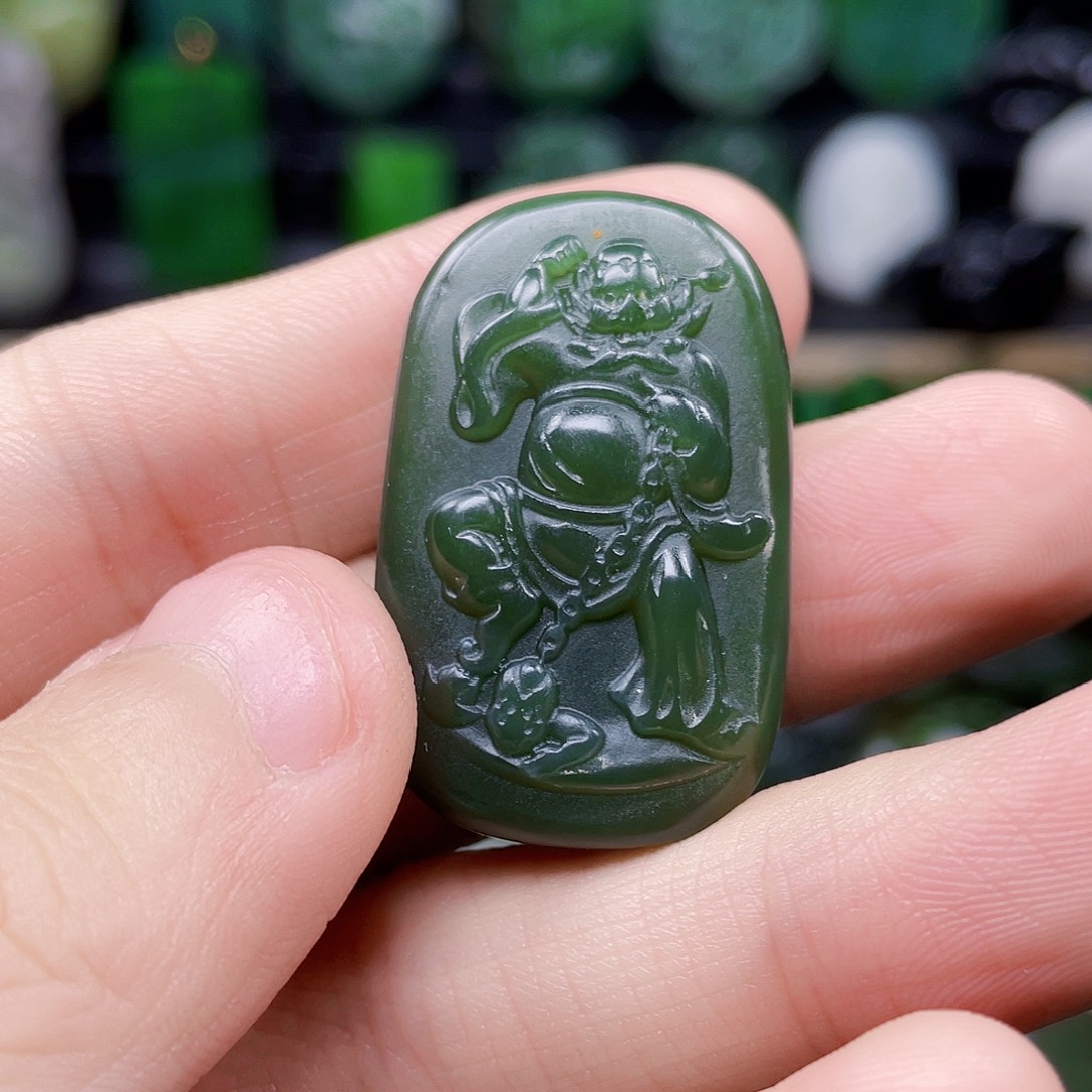 和田玉未镶嵌珠宝半成品