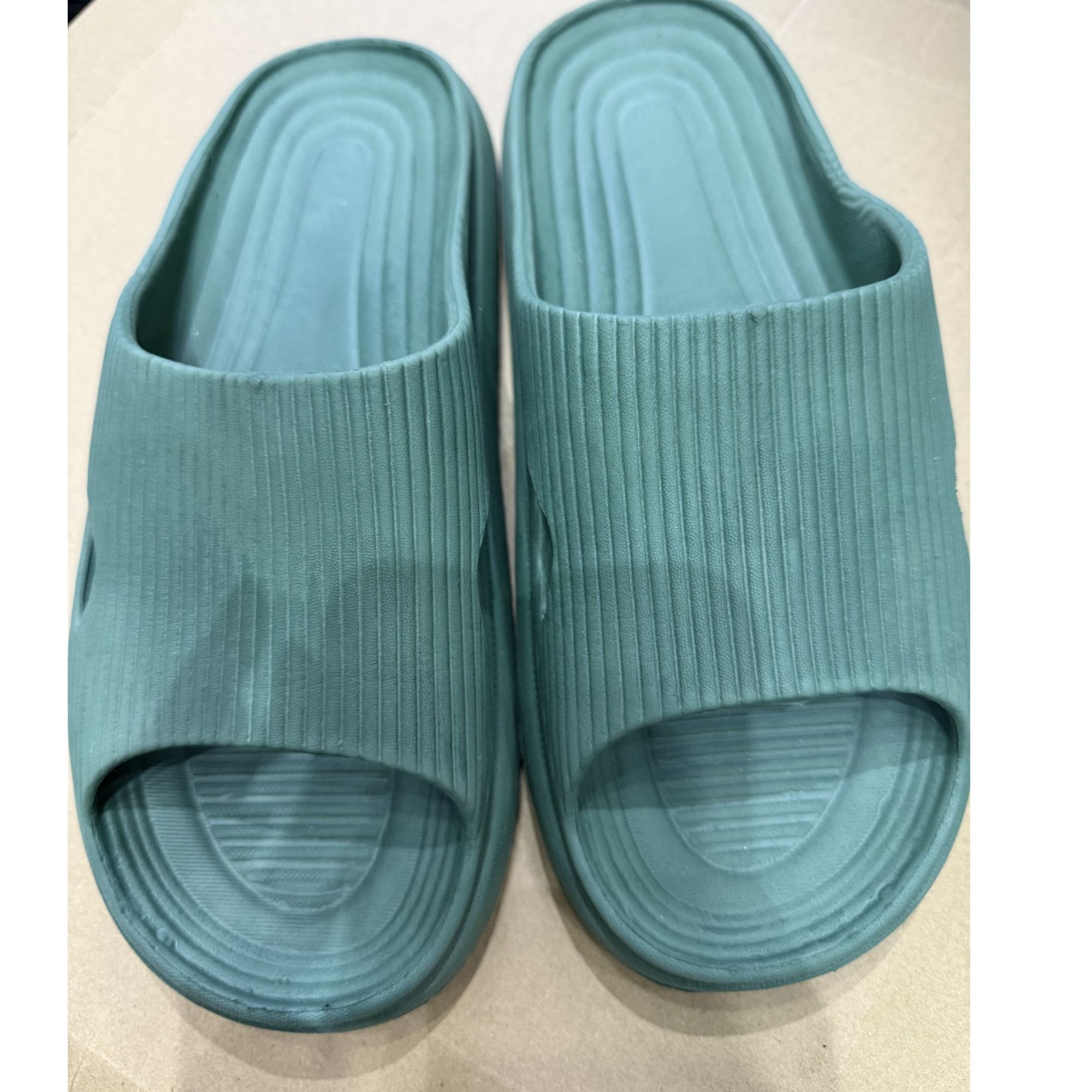 伞 轻便防滑拖鞋