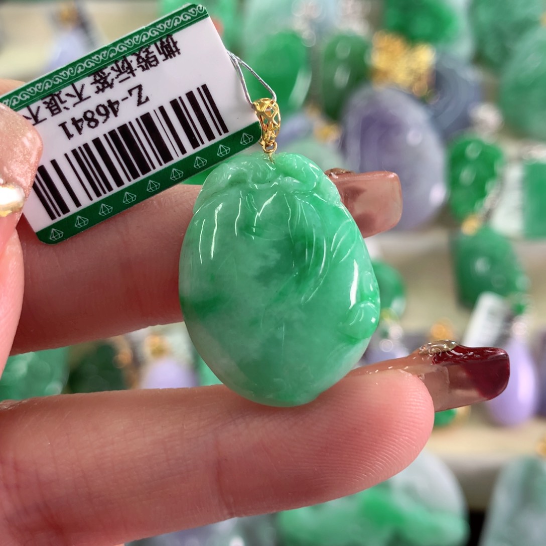 翡翠吊坠(不含链)18K金镶嵌