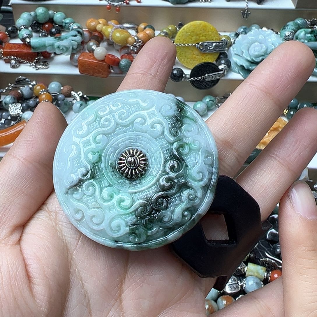 翡翠戒指未镶嵌戈*