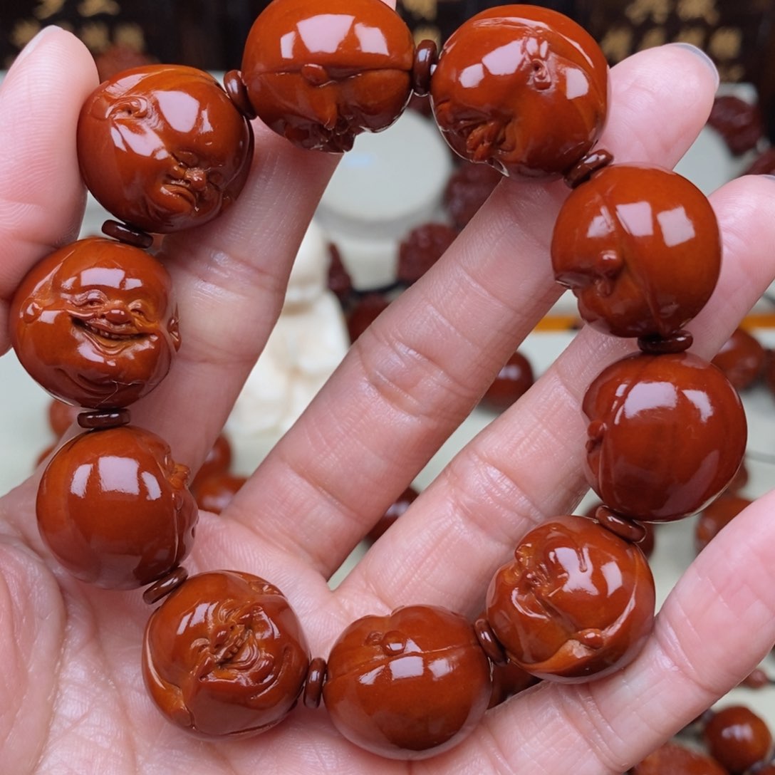 橄榄核吊坠屿*人生百态