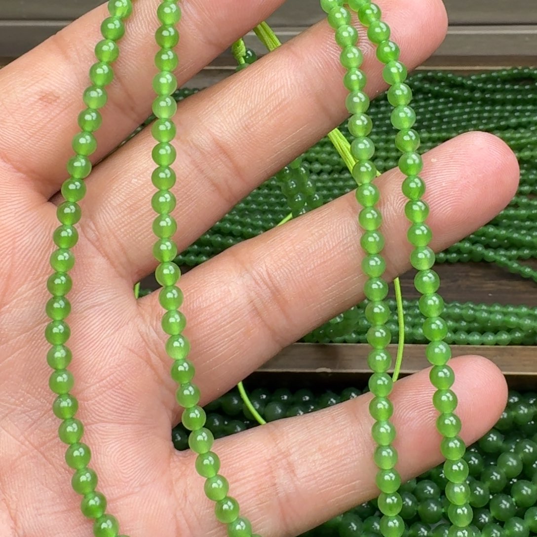 和田玉未镶嵌颈饰碧玉冰阳绿卡4