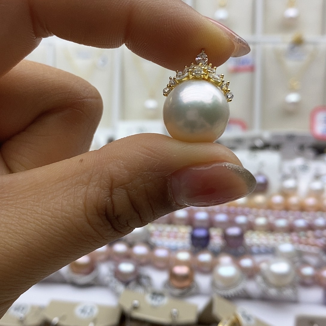 淡水珍珠吊坠(赠链)银S925镶嵌