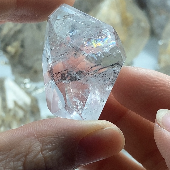 水晶颈饰未镶嵌油胆晶中晶