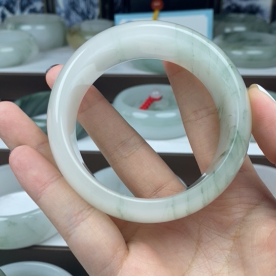 石英质玉（金丝玉）未镶嵌手镯