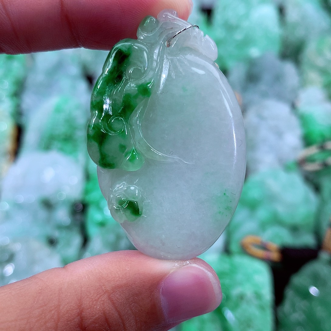 翡翠未镶嵌吊坠(不含链)