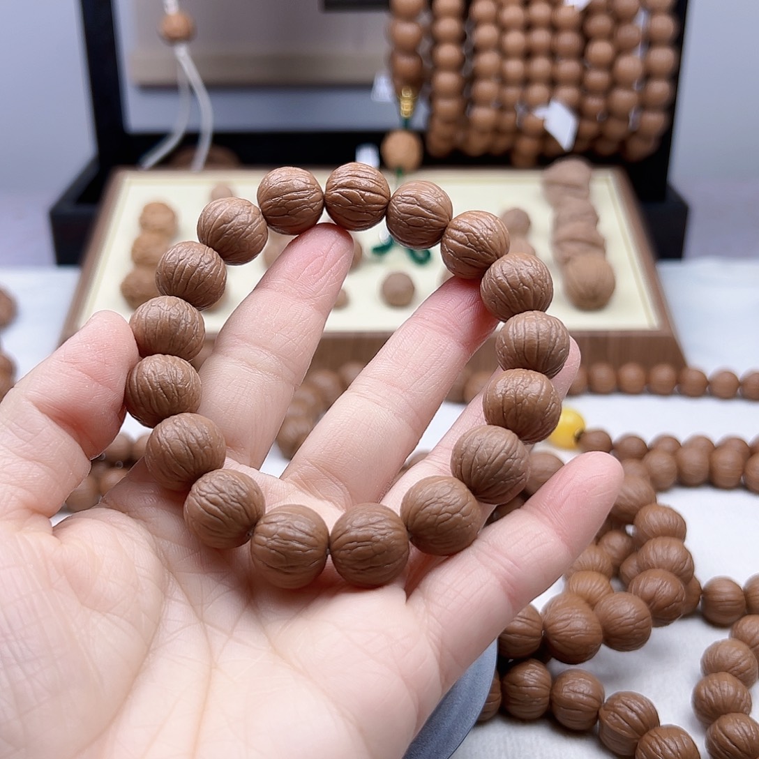 *****猴头核桃吊坠猴头