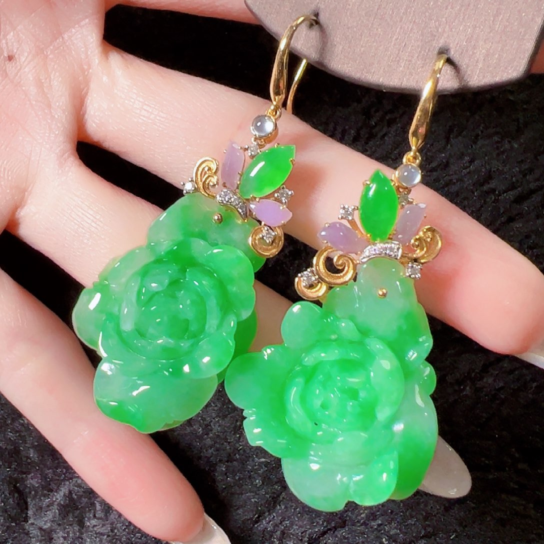 翡翠18K金镶嵌耳饰签收后24小时鉴赏期，过时不退