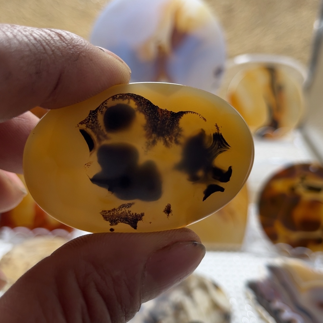 天***头玛瑙/玉髓未镶嵌吊坠(不含链)