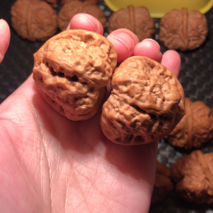 文玩核桃把件四开三角40