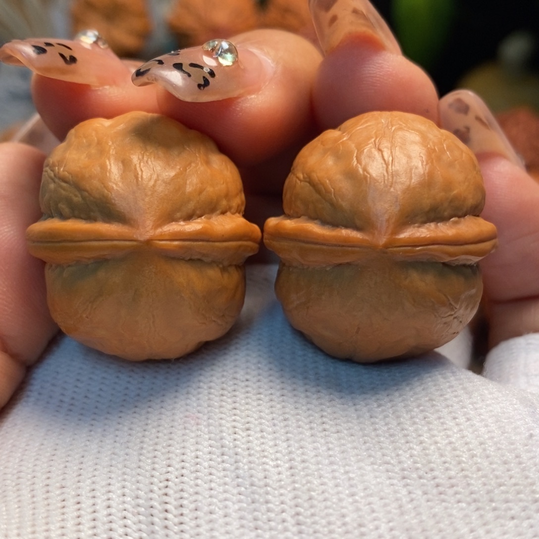 把件文玩核桃小海豚