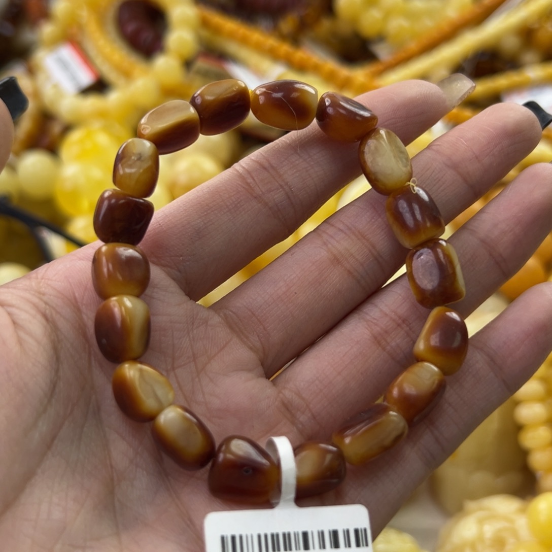 琥珀珠宝奇石未镶嵌