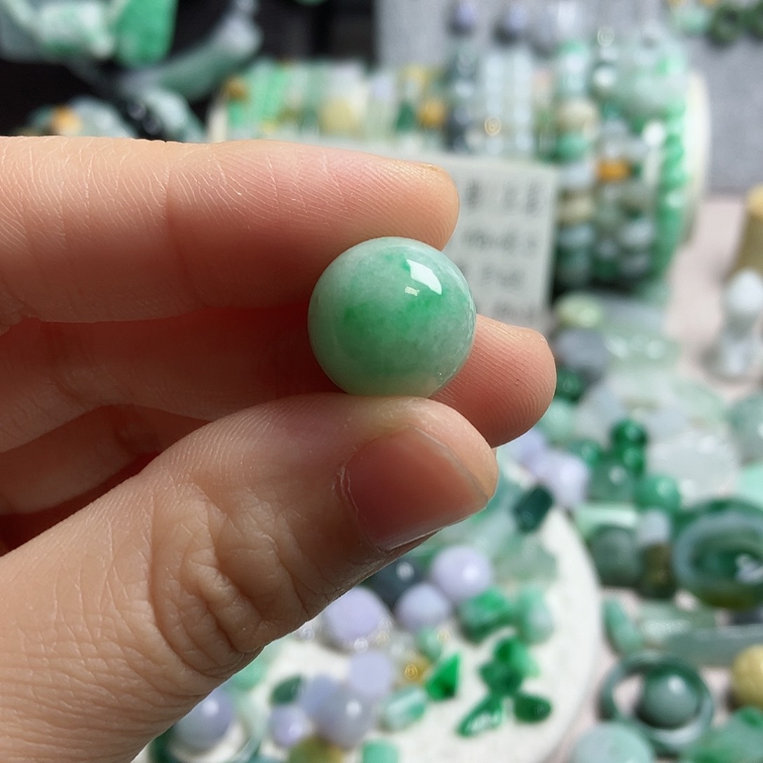 翡翠颈饰未镶嵌卡14