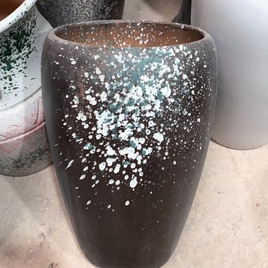 紫砂花盆口17高度32黑