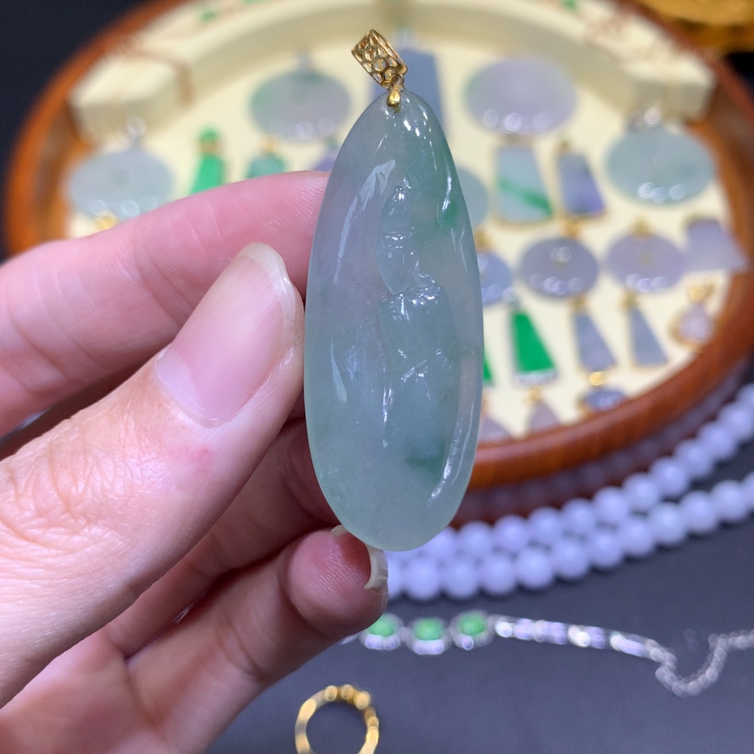 翡翠吊坠(不含链)18K金镶嵌