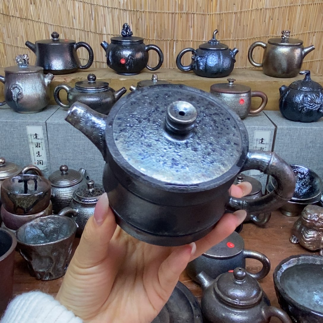 云南建水柴烧微瑕特价壶