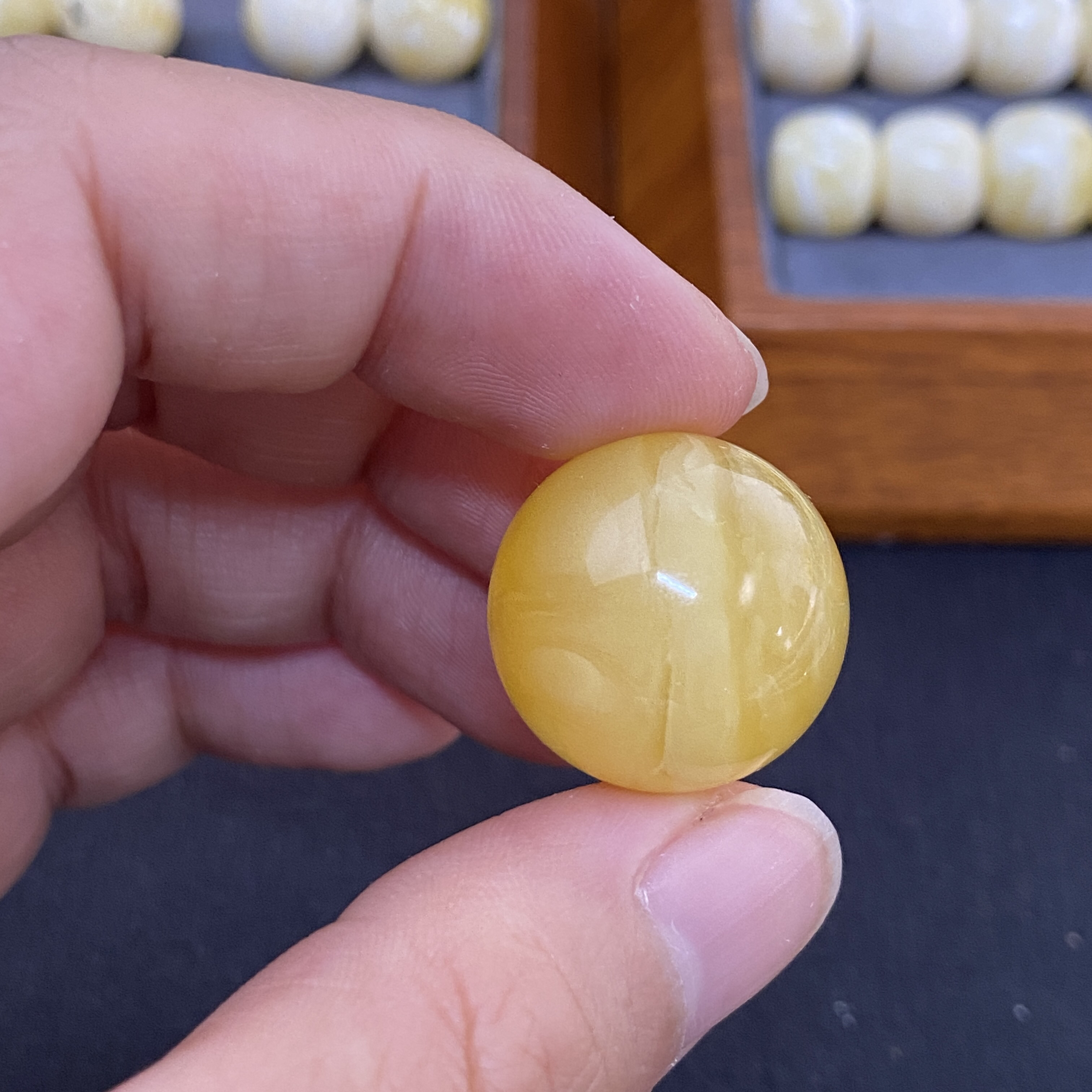 G228蜜蜡圆珠19.4mm浓蜡妖花天然原矿俄料锁骨珠猴头文玩配饰单珠