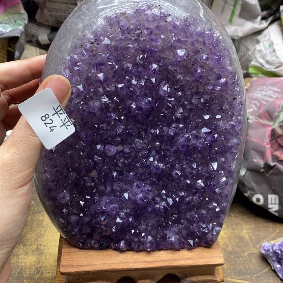 紫晶乌拉圭未镶嵌